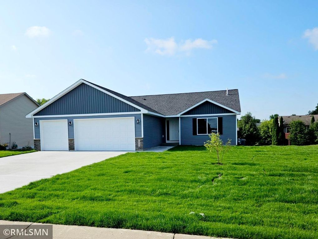 201 Juniper Lane NW, Montgomery, MN 56069