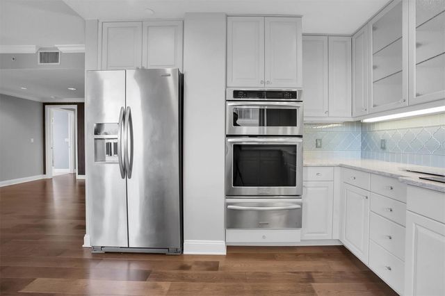 555 5TH AVENUE NE 273, St Petersburg, FL 33701