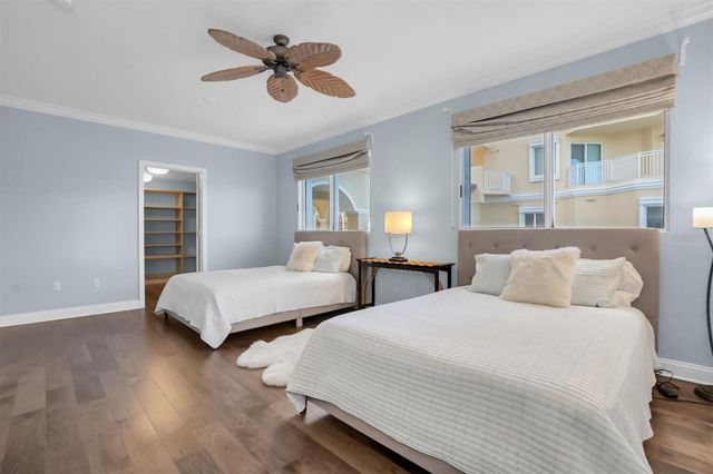 555 5TH AVENUE NE 273, St Petersburg, FL 33701