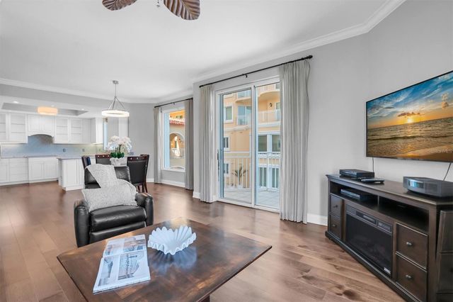 555 5TH AVENUE NE 273, St Petersburg, FL 33701