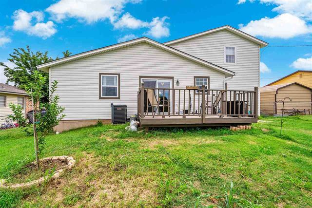 6607 NW Ferris Ave, Lawton, OK 73505