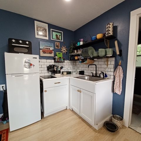 155 S Silver Creek, Kerrville, TX 78028