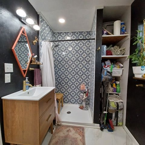155 S Silver Creek, Kerrville, TX 78028