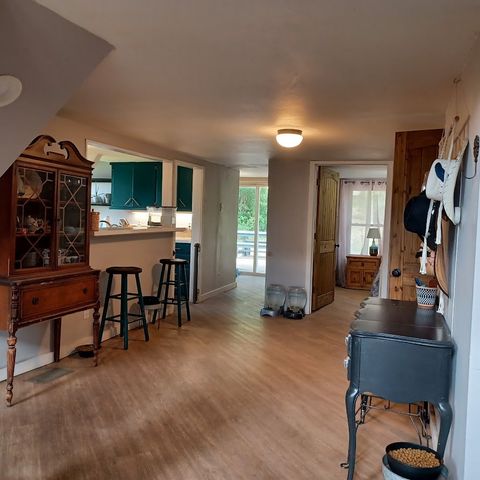 155 S Silver Creek, Kerrville, TX 78028