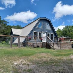 155 S Silver Creek, Kerrville, TX 78028