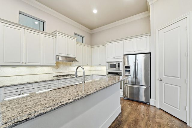 4142 Woodwind Lane, Houston, TX 77025