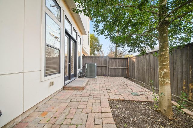 4142 Woodwind Lane, Houston, TX 77025