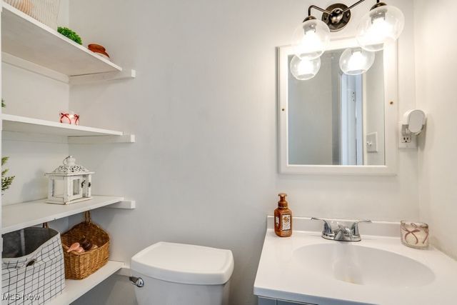 5213 Ridge Avenue SE, Canton, OH 44707