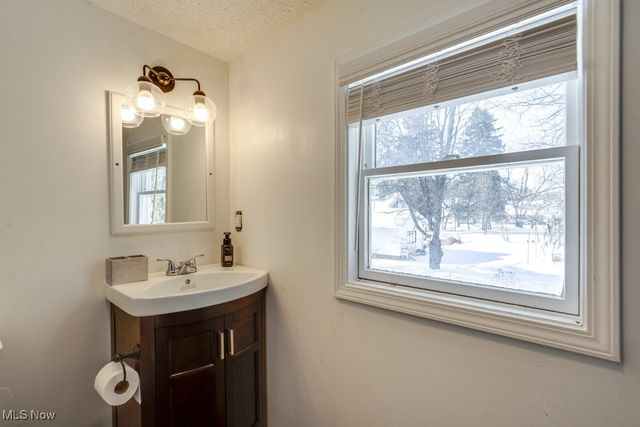 5213 Ridge Avenue SE, Canton, OH 44707