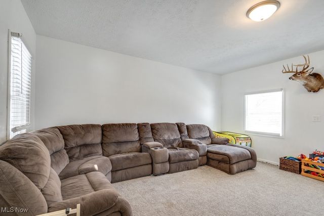 5213 Ridge Avenue SE, Canton, OH 44707