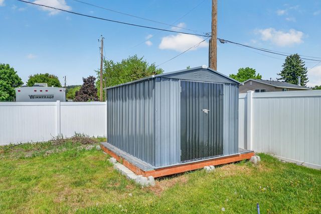 14917 E Heroy Ave, Spokane, WA 99216