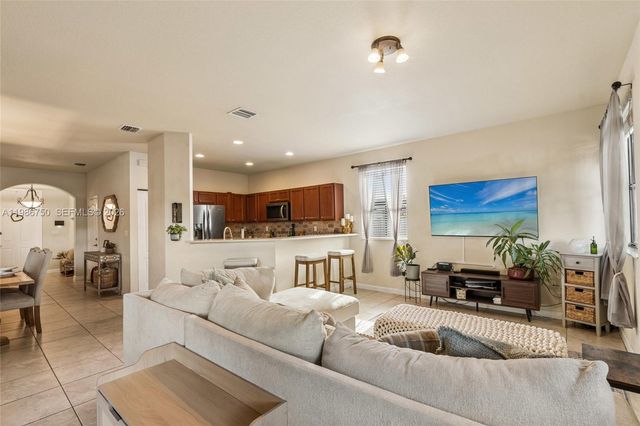 11379 SW 239th St, Homestead, FL 33032