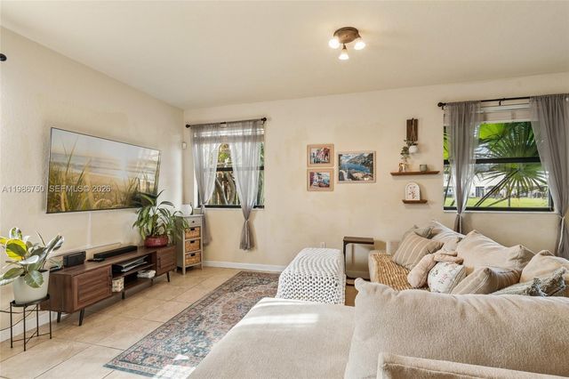 11379 SW 239th St, Homestead, FL 33032