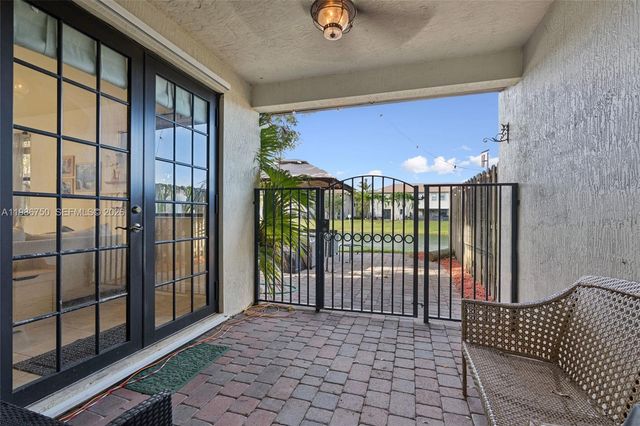 11379 SW 239th St, Homestead, FL 33032