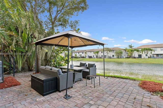 11379 SW 239th St, Homestead, FL 33032