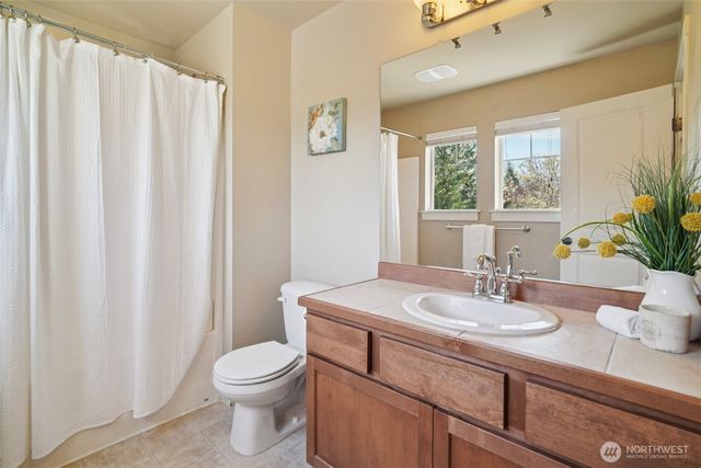8627 Swenson Drive SE, Snoqualmie, WA 98065