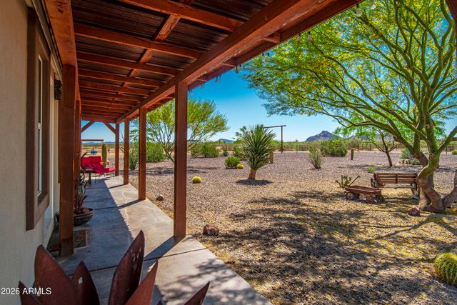 52510 W Williams Road, Aguila, AZ 85320