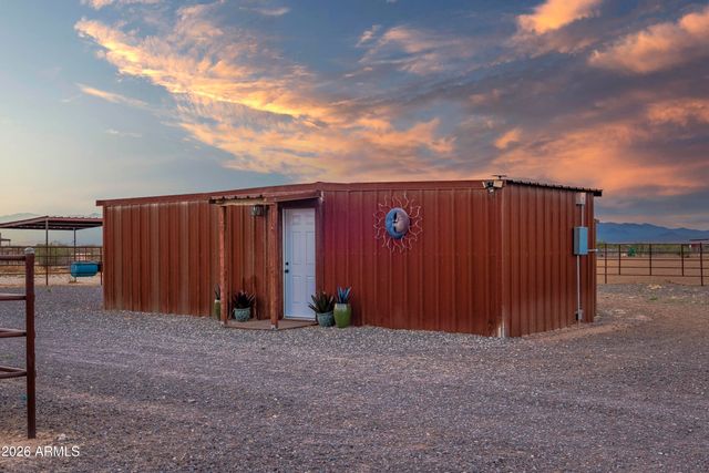 52510 W Williams Road, Aguila, AZ 85320