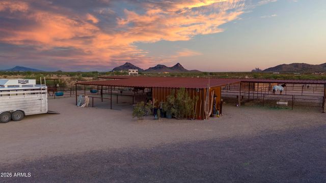 52510 W Williams Road, Aguila, AZ 85320