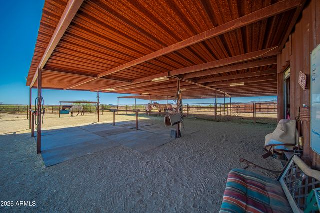 52510 W Williams Road, Aguila, AZ 85320