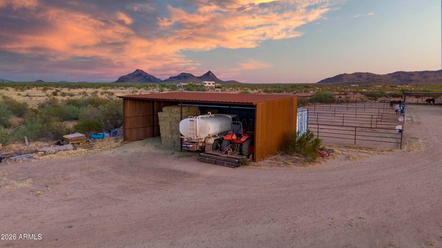 52510 W Williams Road, Aguila, AZ 85320