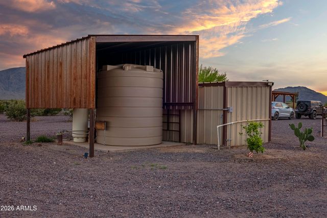 52510 W Williams Road, Aguila, AZ 85320