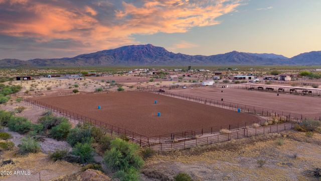 52510 W Williams Road, Aguila, AZ 85320