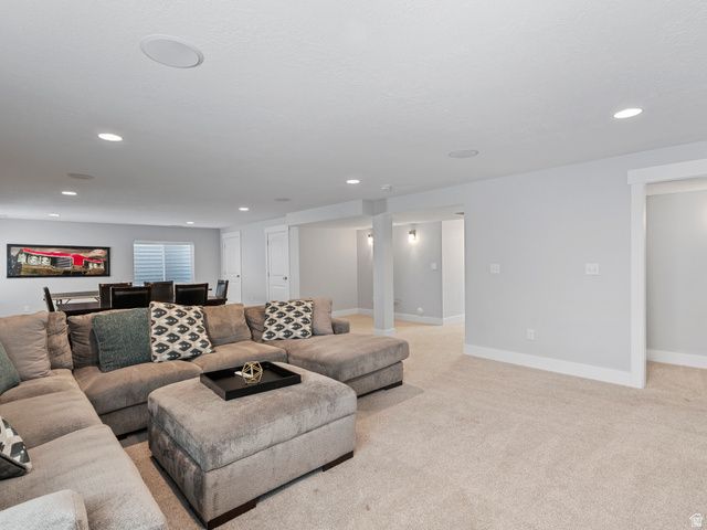 7598 S SCENIC MAPLE DR, West Jordan, UT 84081