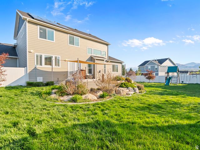 7598 S SCENIC MAPLE DR, West Jordan, UT 84081