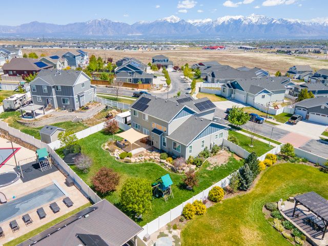 7598 S SCENIC MAPLE DR, West Jordan, UT 84081