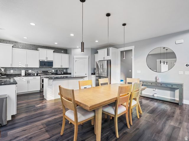 7598 S SCENIC MAPLE DR, West Jordan, UT 84081