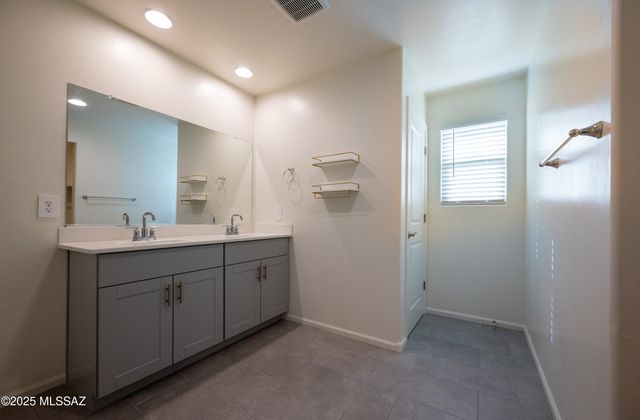 10410 W Robertson Street, Marana, AZ 85653