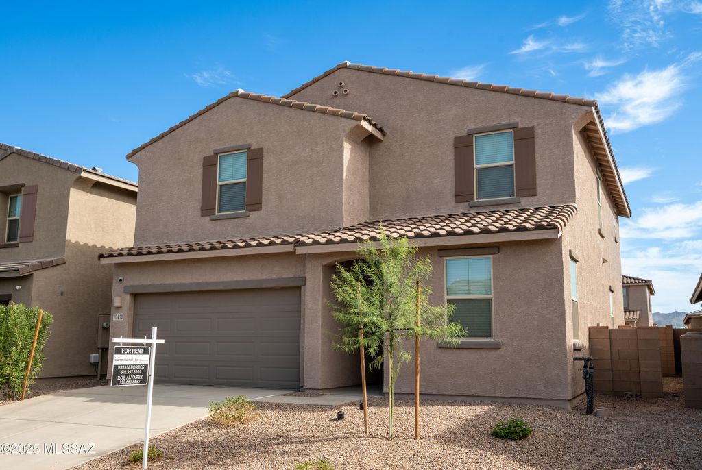 10410 W Robertson Street, Marana, AZ 85653