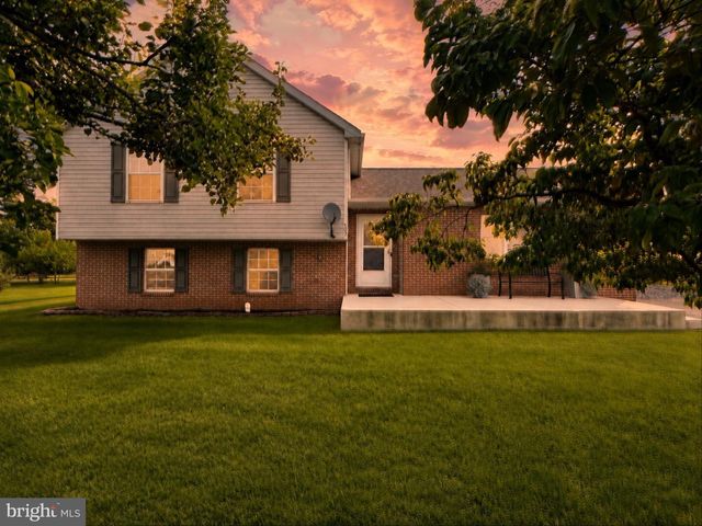 102 KENAN ST, Taneytown, MD 21787