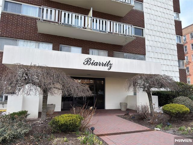 2180 Center Avenue 1F, Fort Lee, NJ 07024