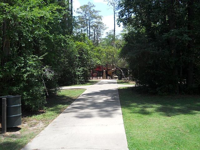 26 Prairie Oak Drive, The Woodlands, TX 77385