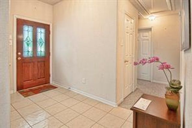 26 Prairie Oak Drive, The Woodlands, TX 77385