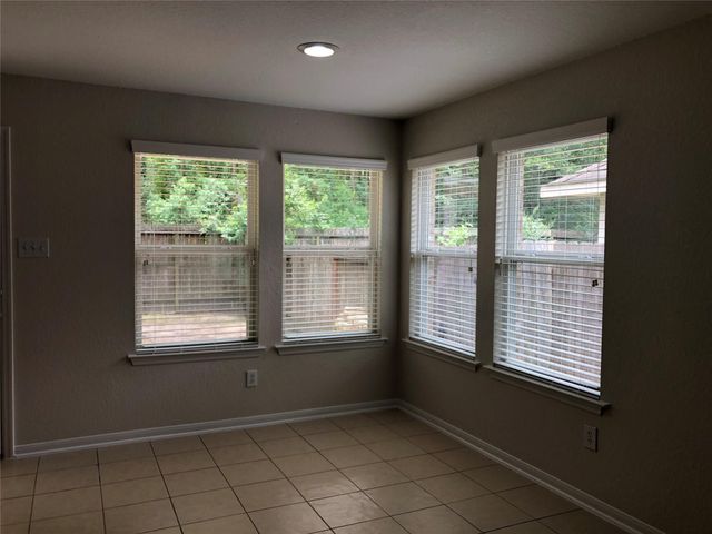 26 Prairie Oak Drive, The Woodlands, TX 77385