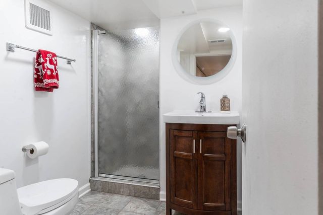 3943 N Newcastle Avenue, Chicago, IL 60634