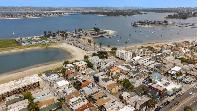 815 Pismo Court, San Diego, CA 92109