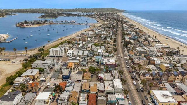 815 Pismo Court, San Diego, CA 92109