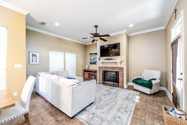 100 Lake Olivia Drive, Thibodaux, LA 70301