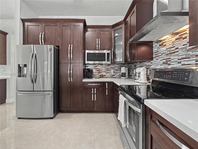 5889 SW 17th Street, Miami, FL 33155