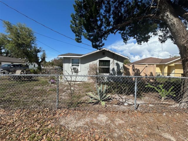 2411 6TH STREET E, Bradenton, FL 34208