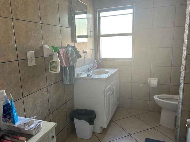 2411 6TH STREET E, Bradenton, FL 34208