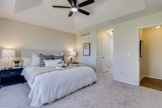 724 W Jamestown St, Andover, KS 67002