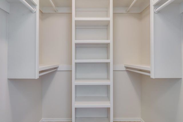 724 W Jamestown St, Andover, KS 67002