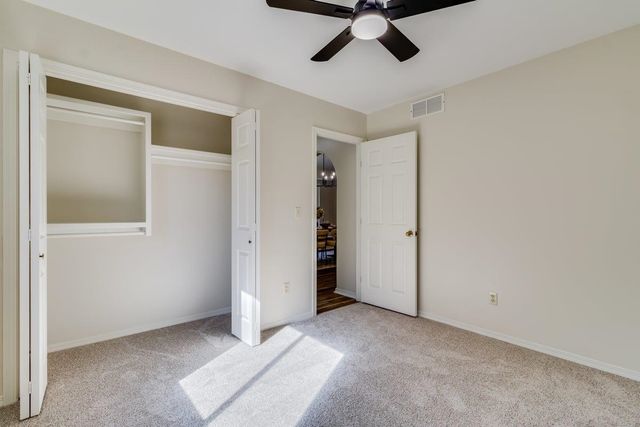 724 W Jamestown St, Andover, KS 67002