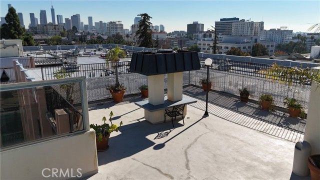 421 S La Fayette Park 720, Los Angeles, CA 90057