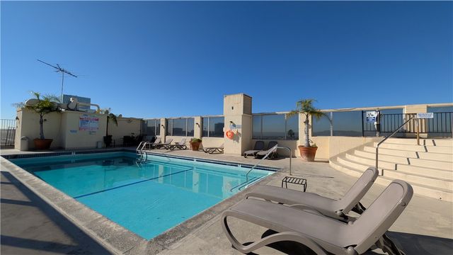 421 S La Fayette Park 720, Los Angeles, CA 90057